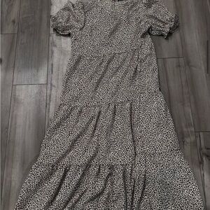 Elegant Black and White Leopard Print Dress